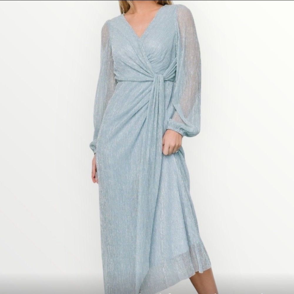 Elegant Blue Long Sleeve Dress
